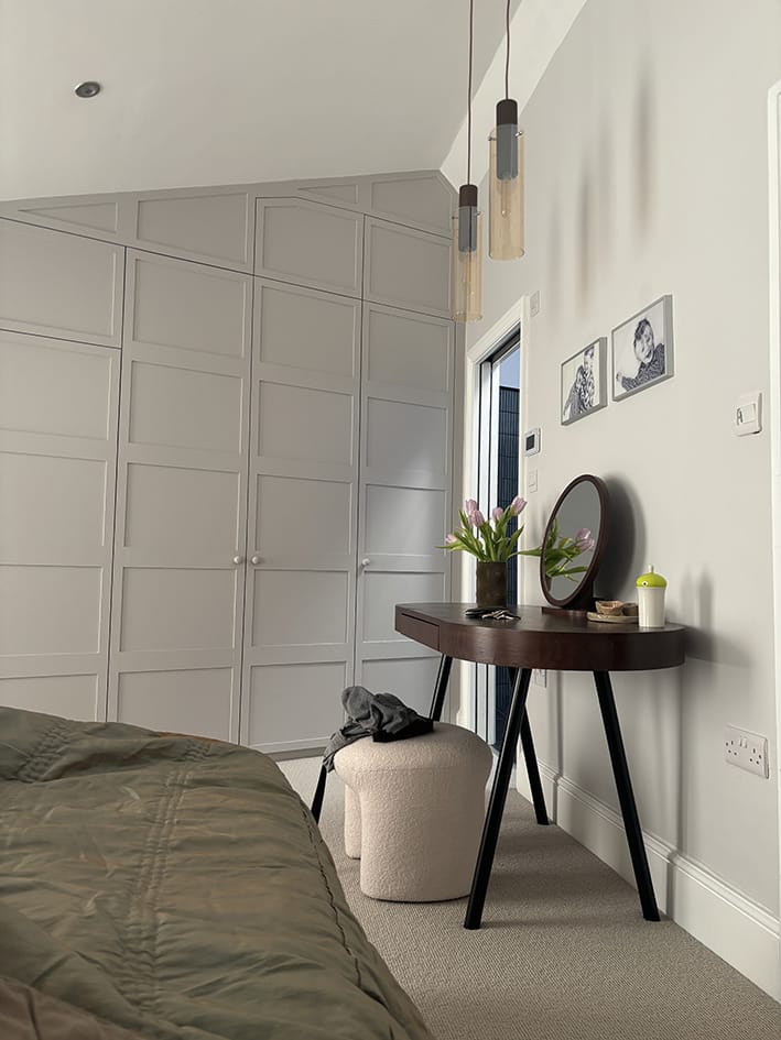 Site extension, Twickenham, Richmond borough