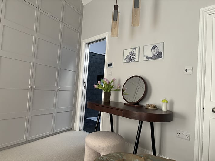 Site extension, Twickenham, Richmond borough