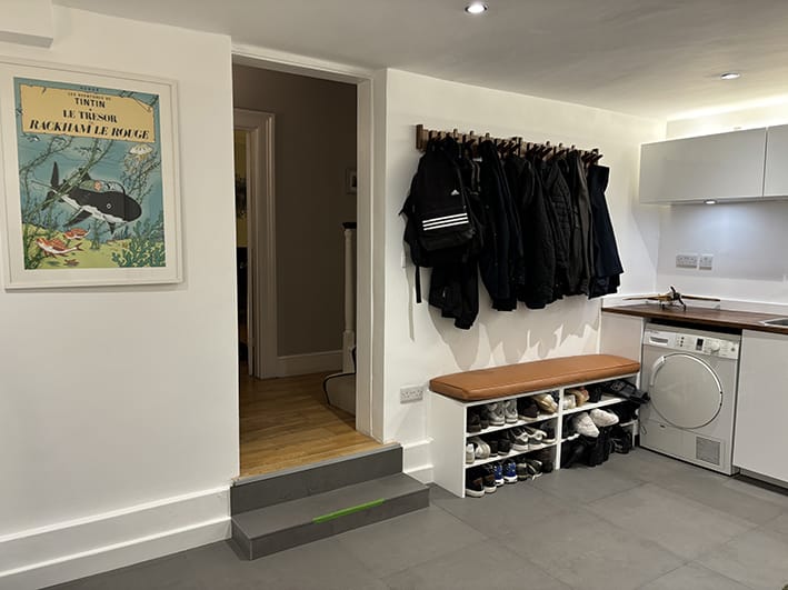 Site extension, Twickenham, Richmond borough